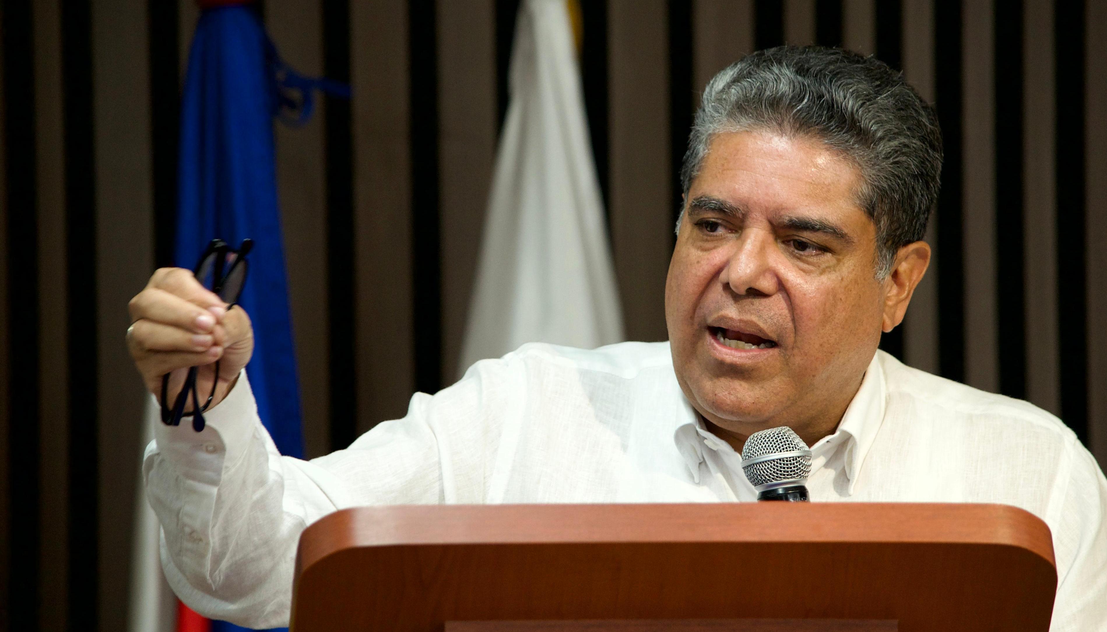 El Contralor General de la República, Carlos Hernán Rodríguez Becerra.