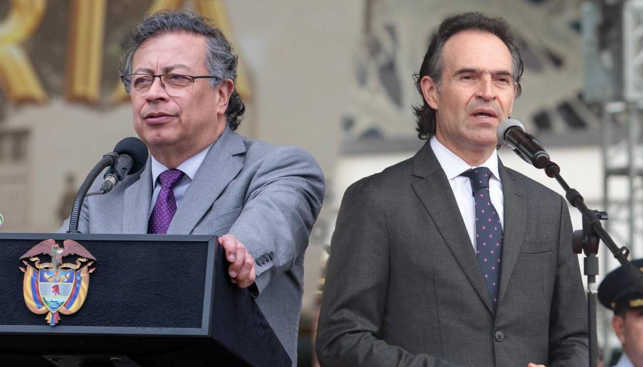 El Presidente Gustavo Petro y Federico Gutiérrez, alcalde de Medellín.
