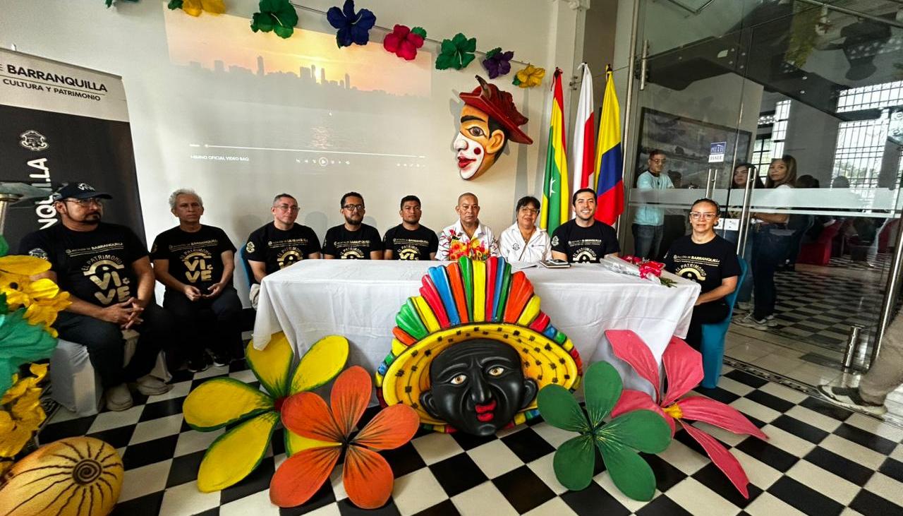 Secretario de Cultura, Juan Carlos Ospino, y asesores de despacho.