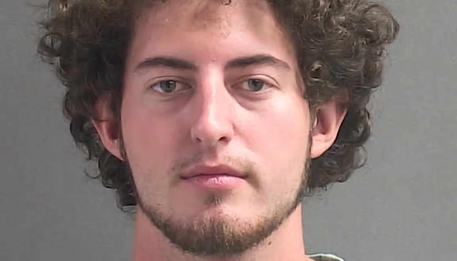 Jacob Latreille, de 21 años. 