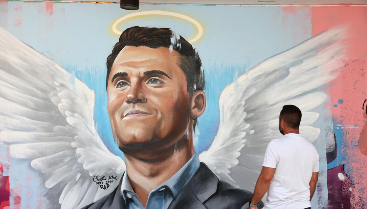 Mural de Charlie Kirk en Israel.