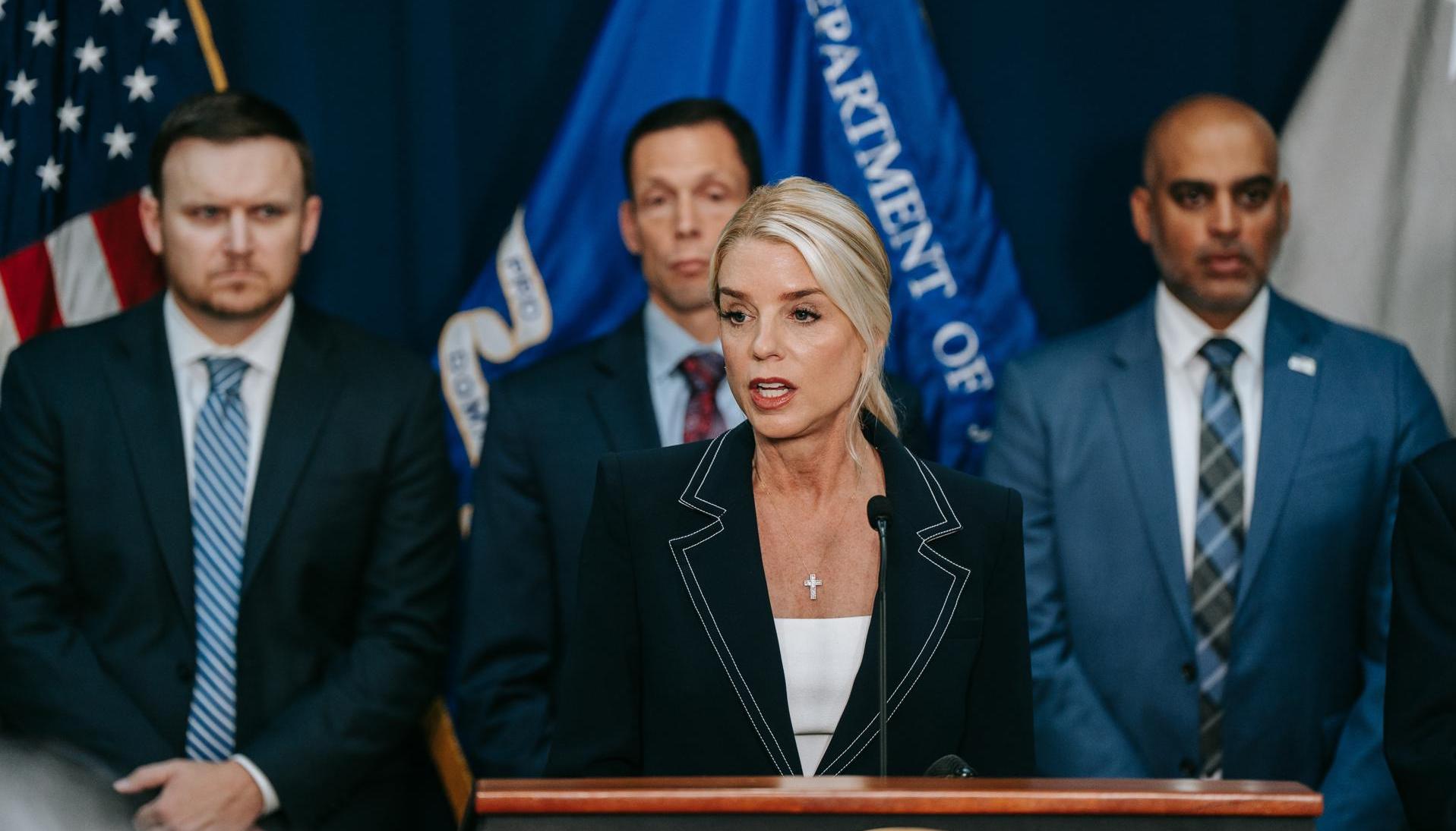 La fiscal general de EE.UU., Pam Bondi.