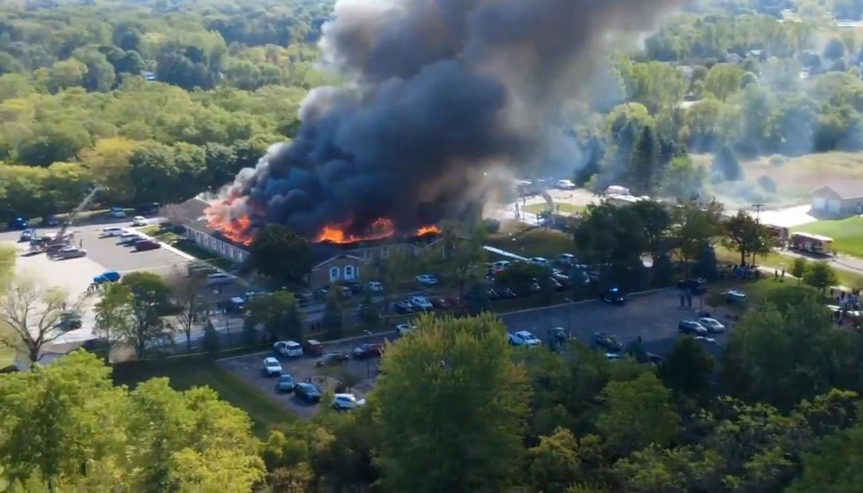 El incendio en la iglesia.