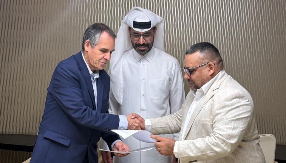 Negociadores del Gobierno y el 'Clan del Golfo'.