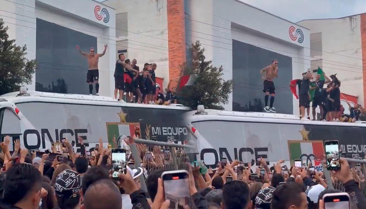 Jugadores de Once Caldas celebrando antes de tiempo.