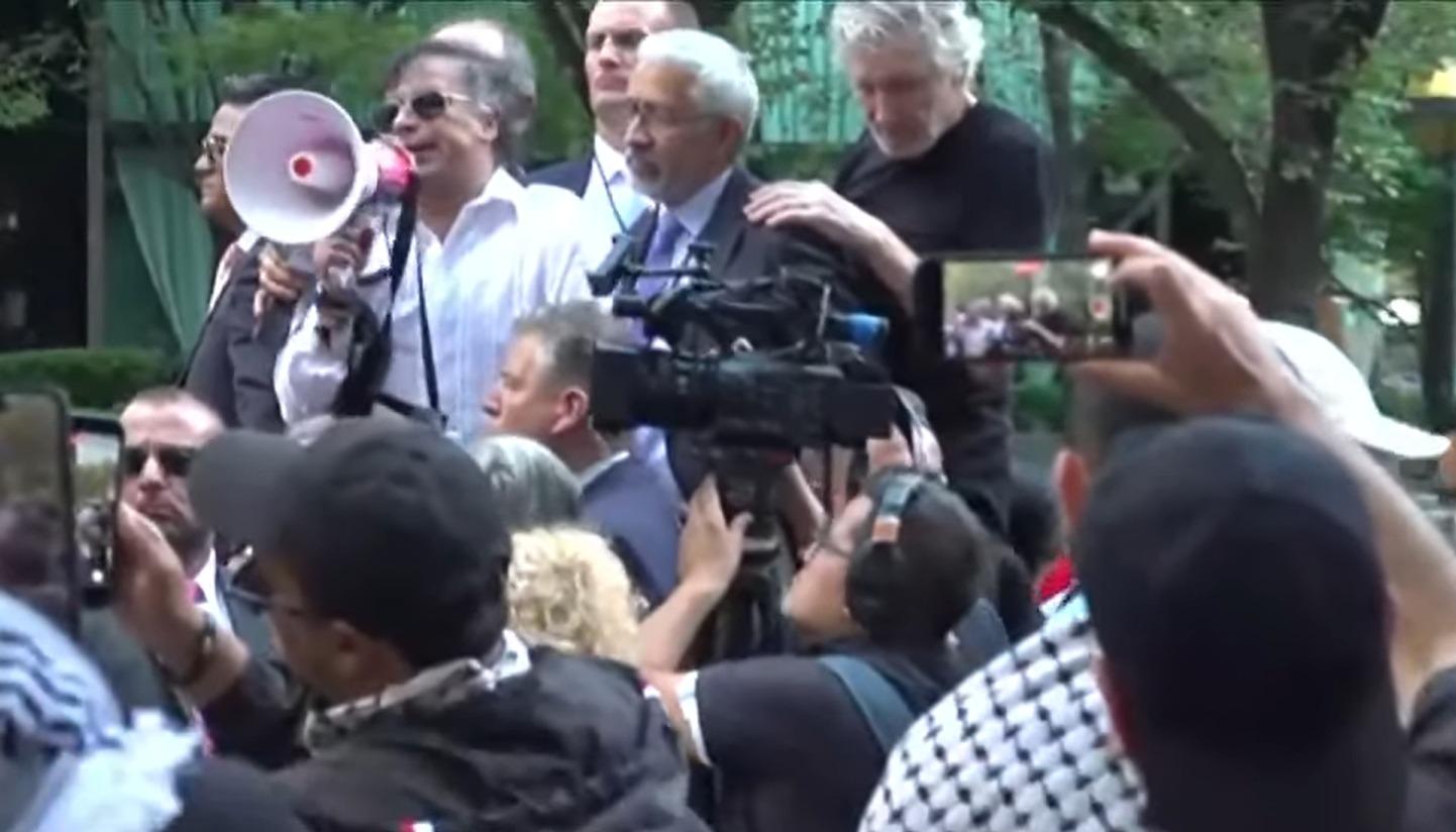 El Presidente Gustavo Petro durante la manifestación.