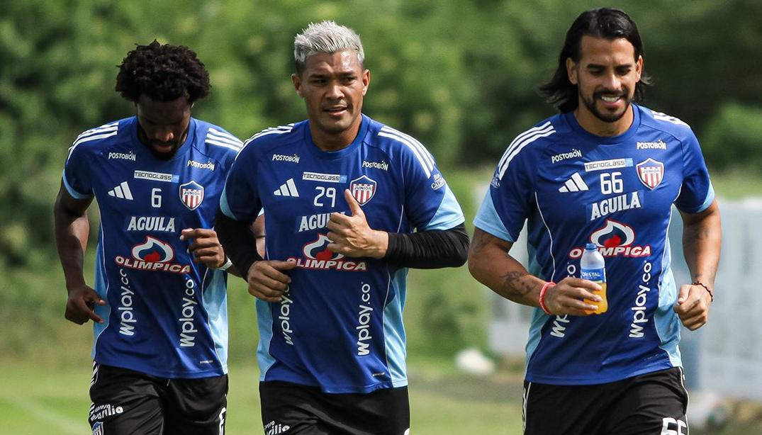 Teófilo Gutiérrez, Didier Moreno y Javier Báez, jugadores del Junior.