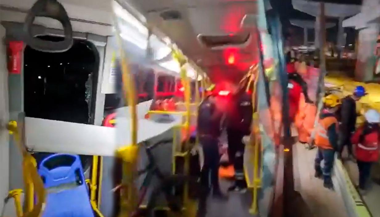 Así quedó el bus de Transmilenio.