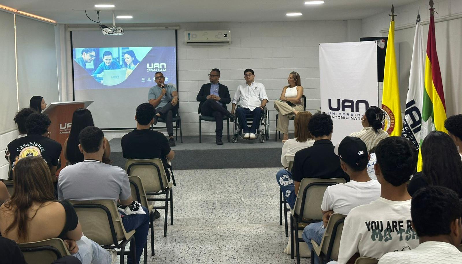 Panel “Innovación con Participación: Retos y Oportunidades para el Atlántico”.