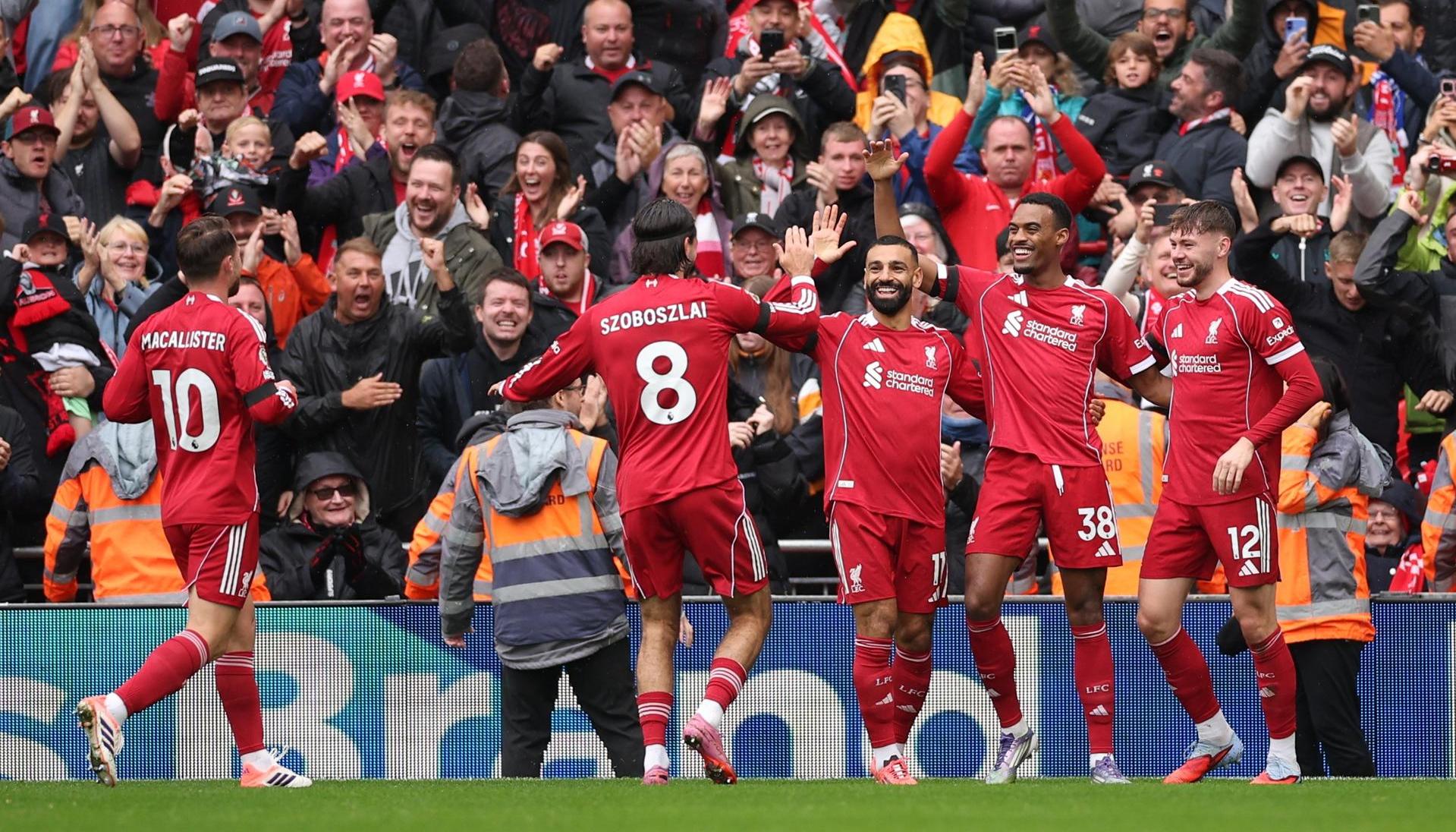 Jugadores del Liverpool celebrando uno de los goles.