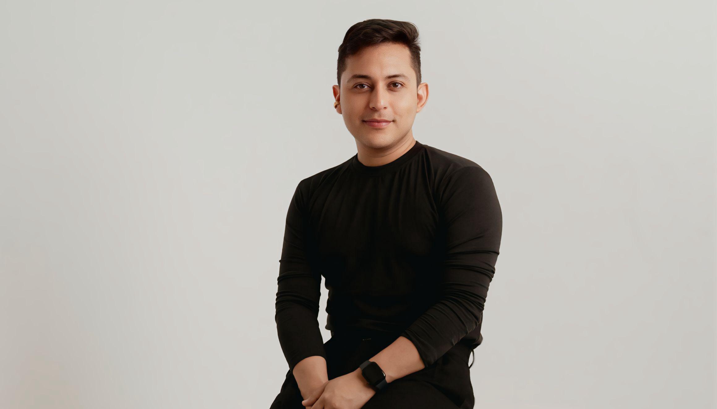 Diseñador Kenn Kozz.