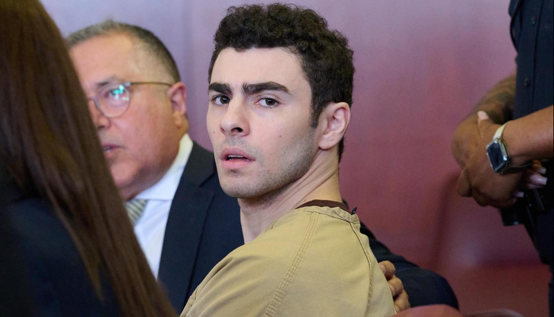 Luigi Mangione en juicio federal.