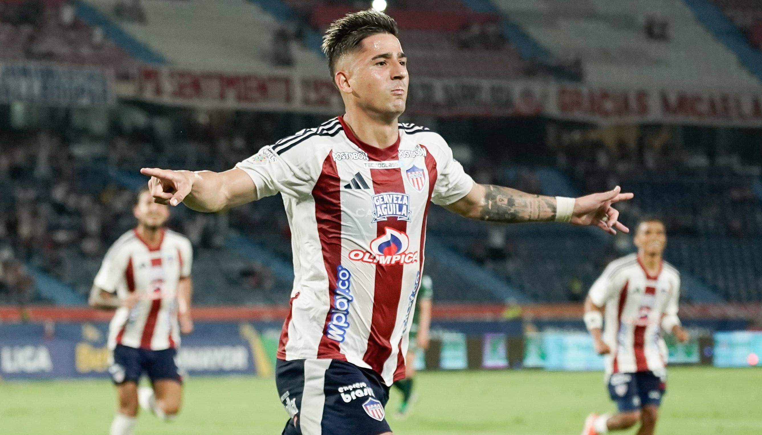 El paraguayo Guillermo Paiva, máximo goleador de Junior en el año con 11 tantos.