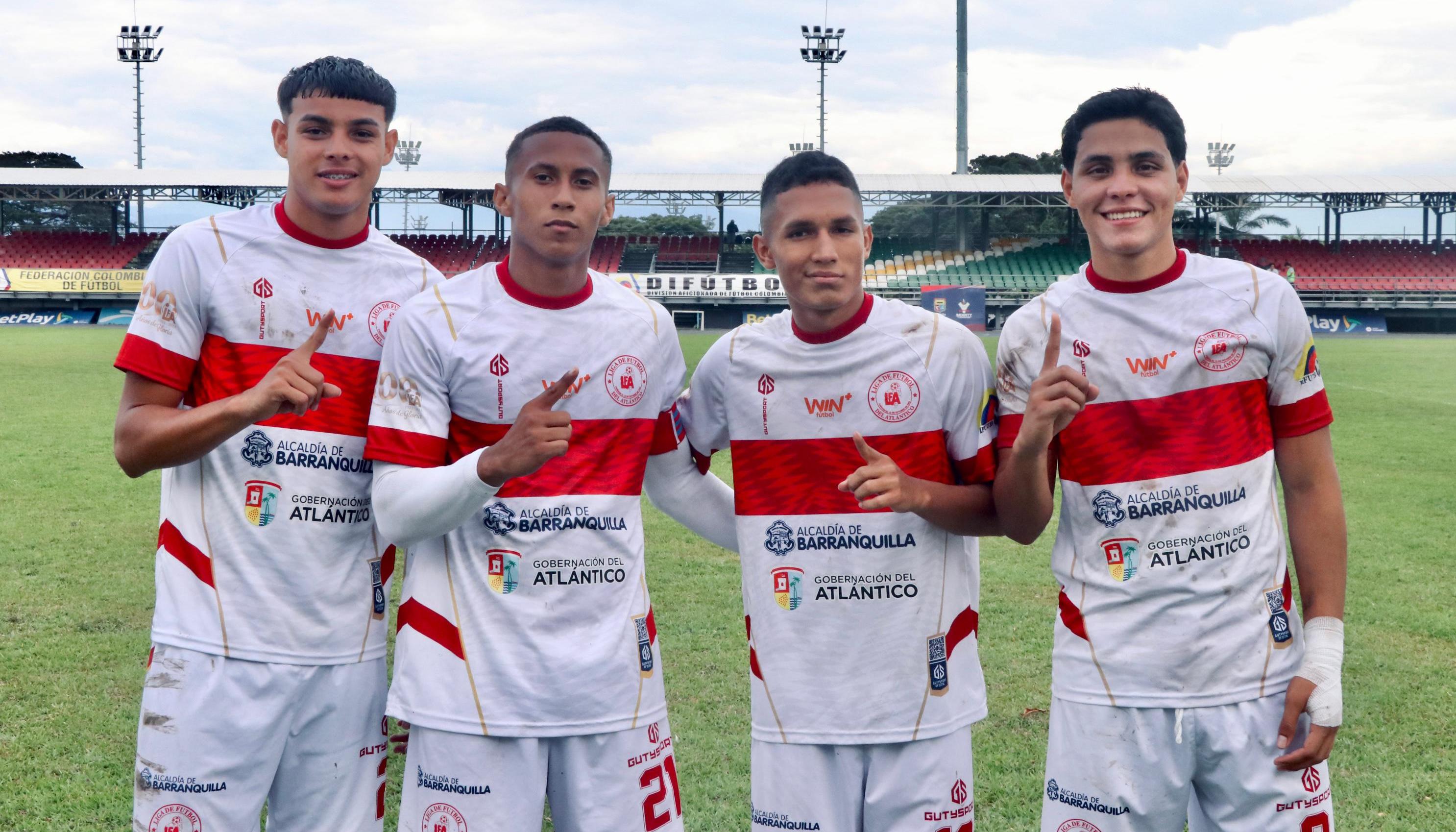 Juan Verdeza, Andrés Schmalbach, Evaldo Pérez, Jairo Torres, jugadores de la selección Atlántico Sub-17