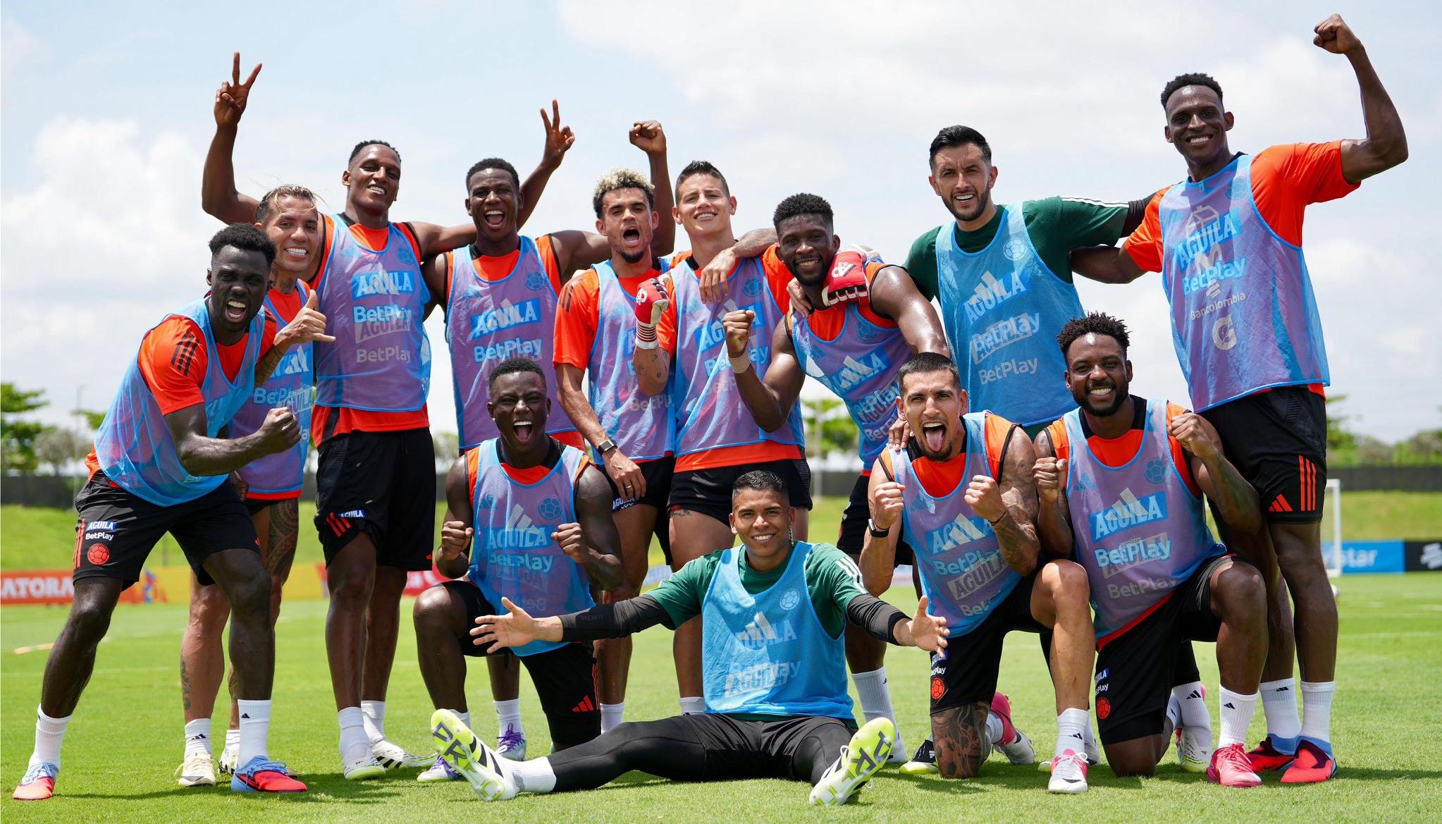 La Selección Colombia tras su último entrenamiento antes de enfrentar a Bolivia.