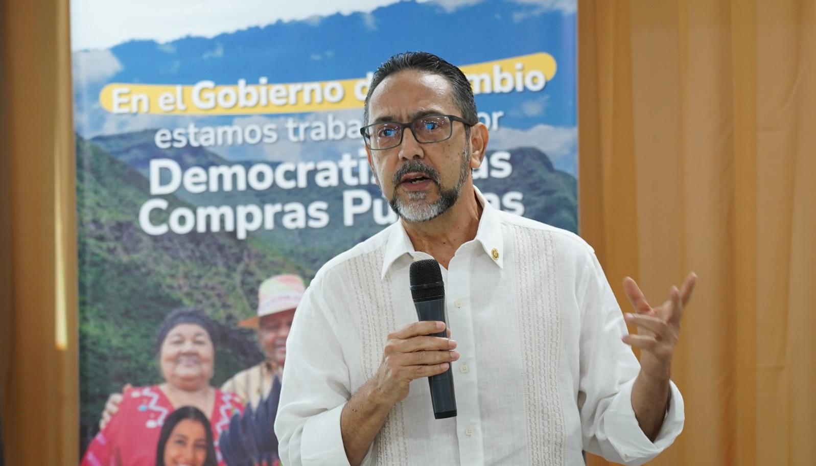 Jorge Senior Martínez, rector de la Universidad Autónoma del Caribe.