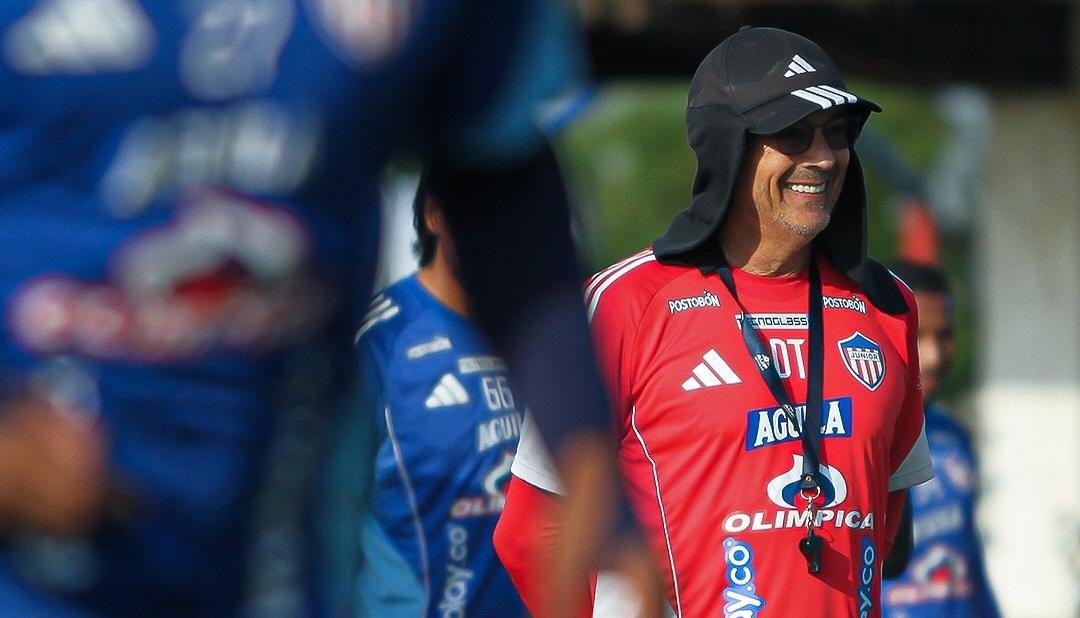 El uruguayo Alfredo Arias, técnico del Junior. 