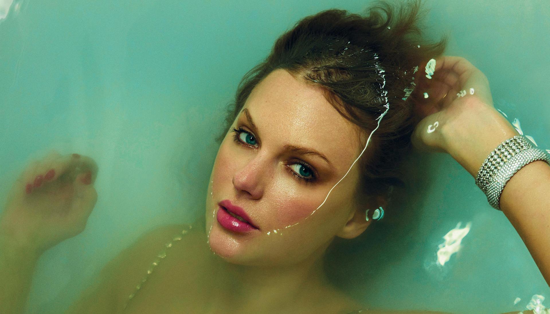 Taylor Swift regresa menos de un año. 