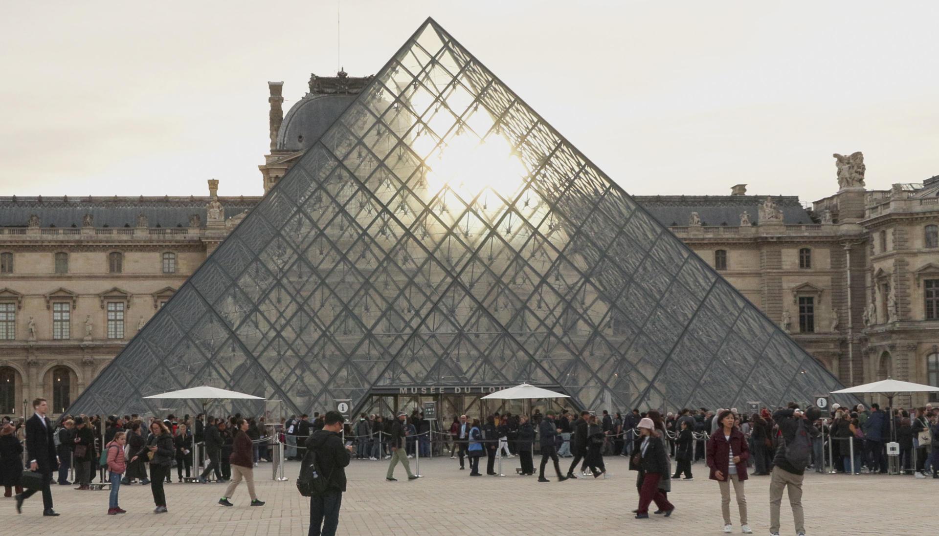 Museo Louvre en París.
