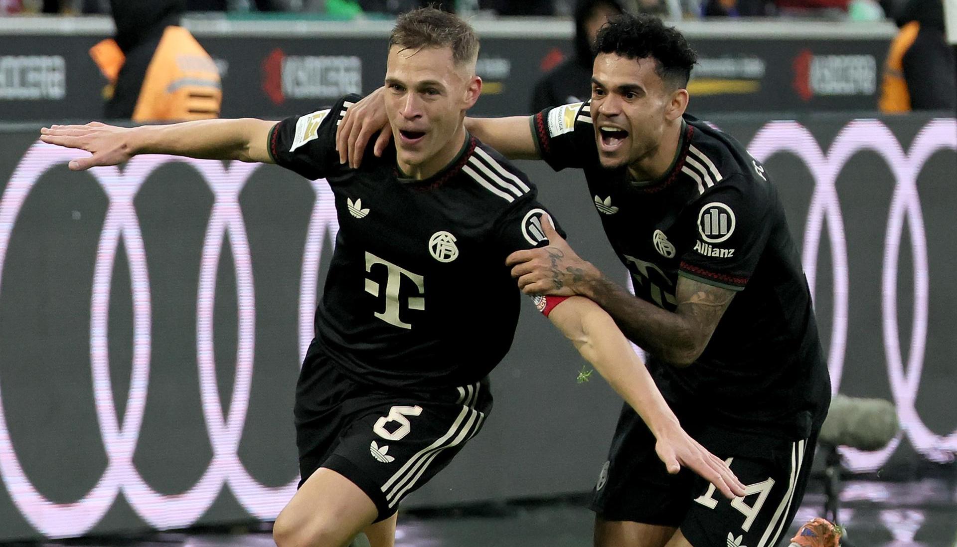 Luis Díaz celebrando el gol de Joshua Kimmich.