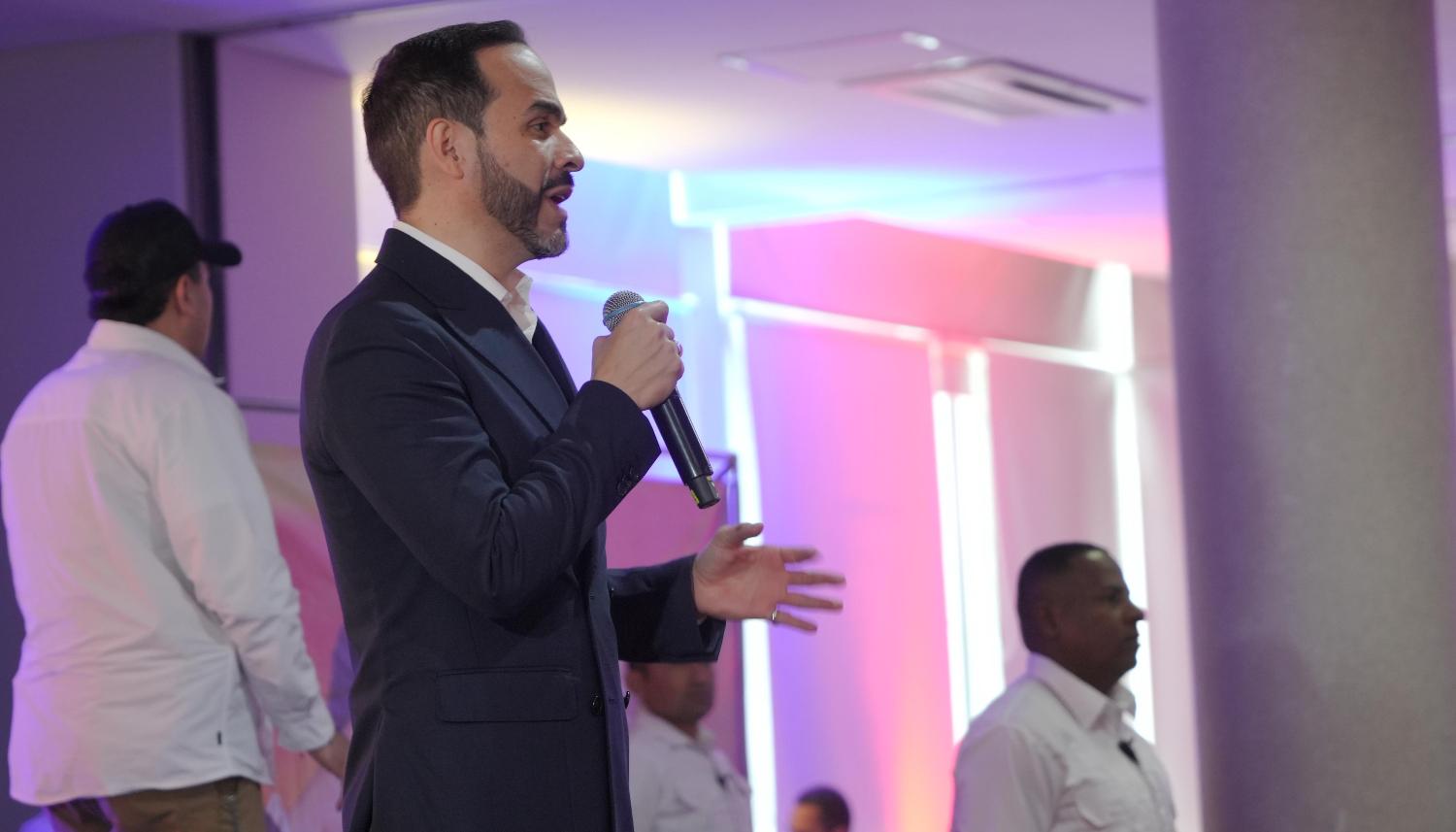 El precandidato presidencial Abelardo De La Espriella.