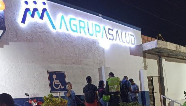 A Agrupasalud fue llevado por la Policía el presunto delincuente herido. 