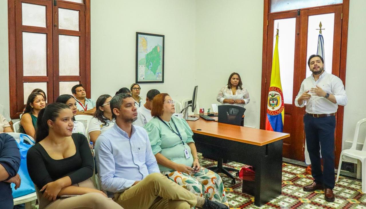 Reunión del Instituto Geográfico Agustín Codazzi (IGAC) presentando la estrategia AtlántIGAC.