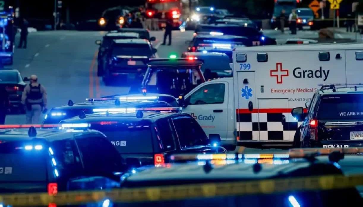 Los organismos de seguridad tras registrarse la balacera. 