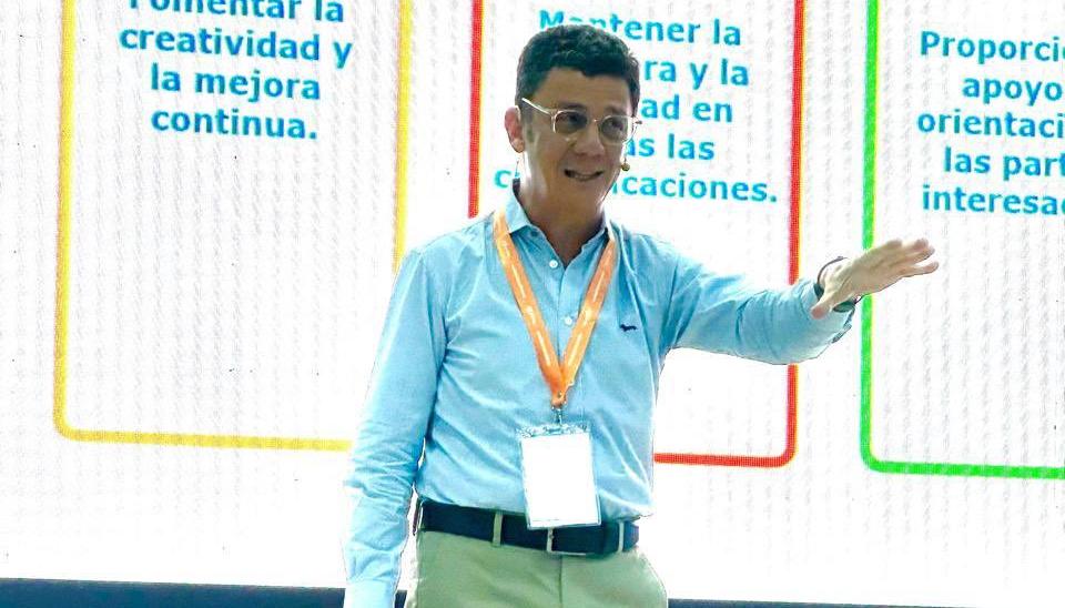 Billy Escobar, superintendente de Sociedades.