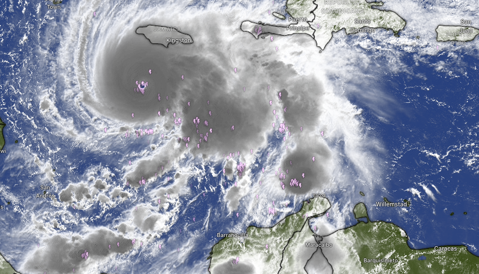 Huracán Melissa este lunes en el Mar Caribe. 