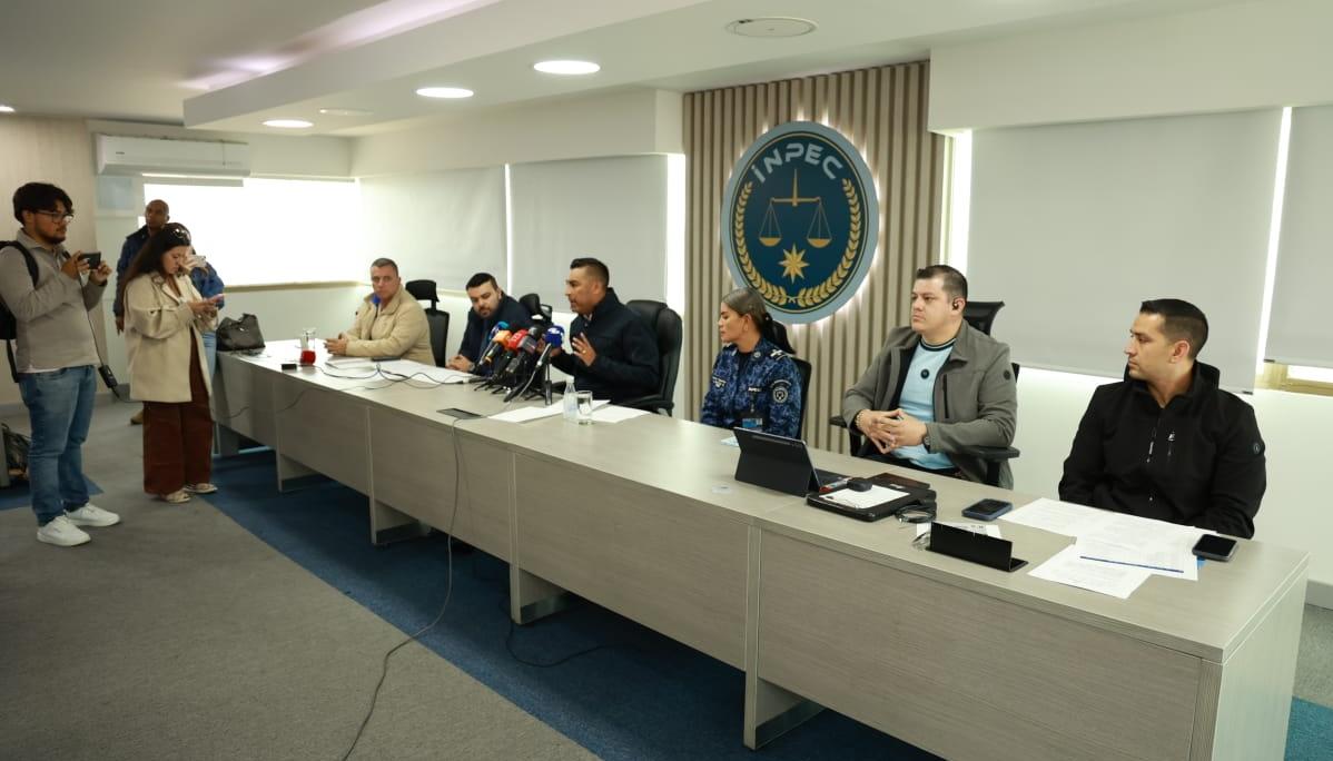 Reunión en el Inpec para tomar medidas de seguridad urgente. 