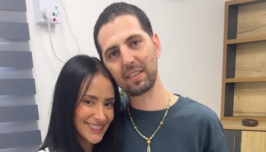 La colombiana Rebecca González con el colombo israelí Elkana Bohbot.