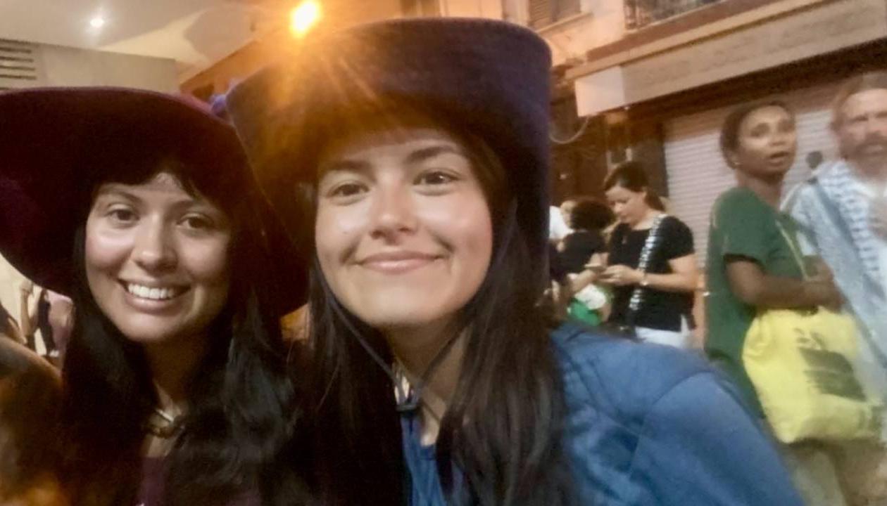 Manuela Bedoya y Luna Barreto, colombianas en la flotilla.