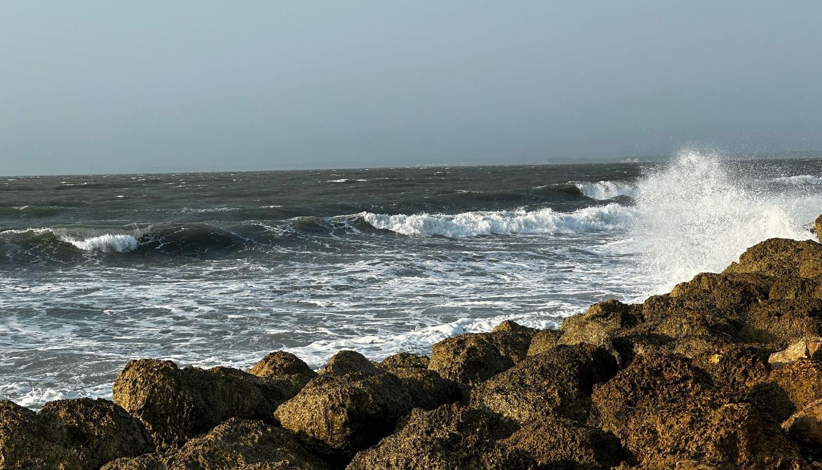 Mar de leva en las costas colombianas. 