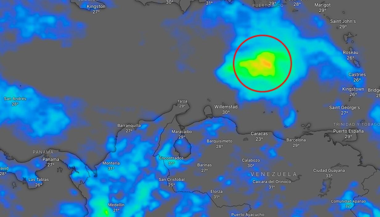 El círculo rojo es donde se encuentra actualmente la onda tropical. 