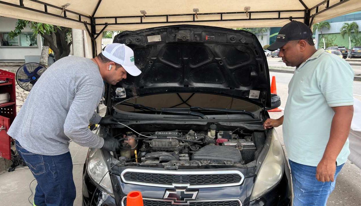 Prueba de emisión de gases.