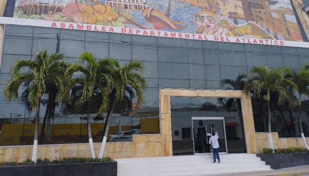 Fachada de la Asamblea del Atlántico. 