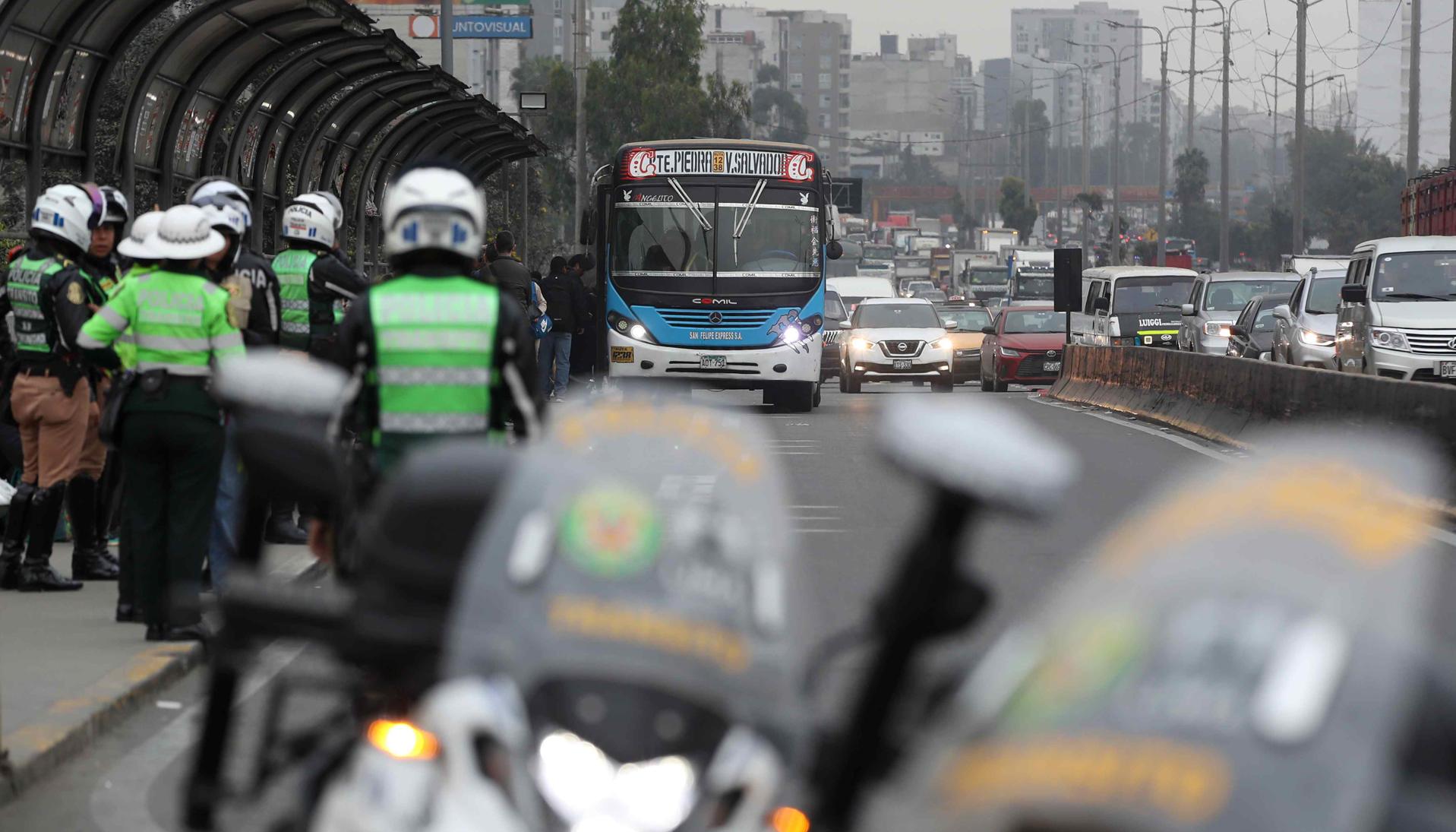 Paro del transporte público en Lima.