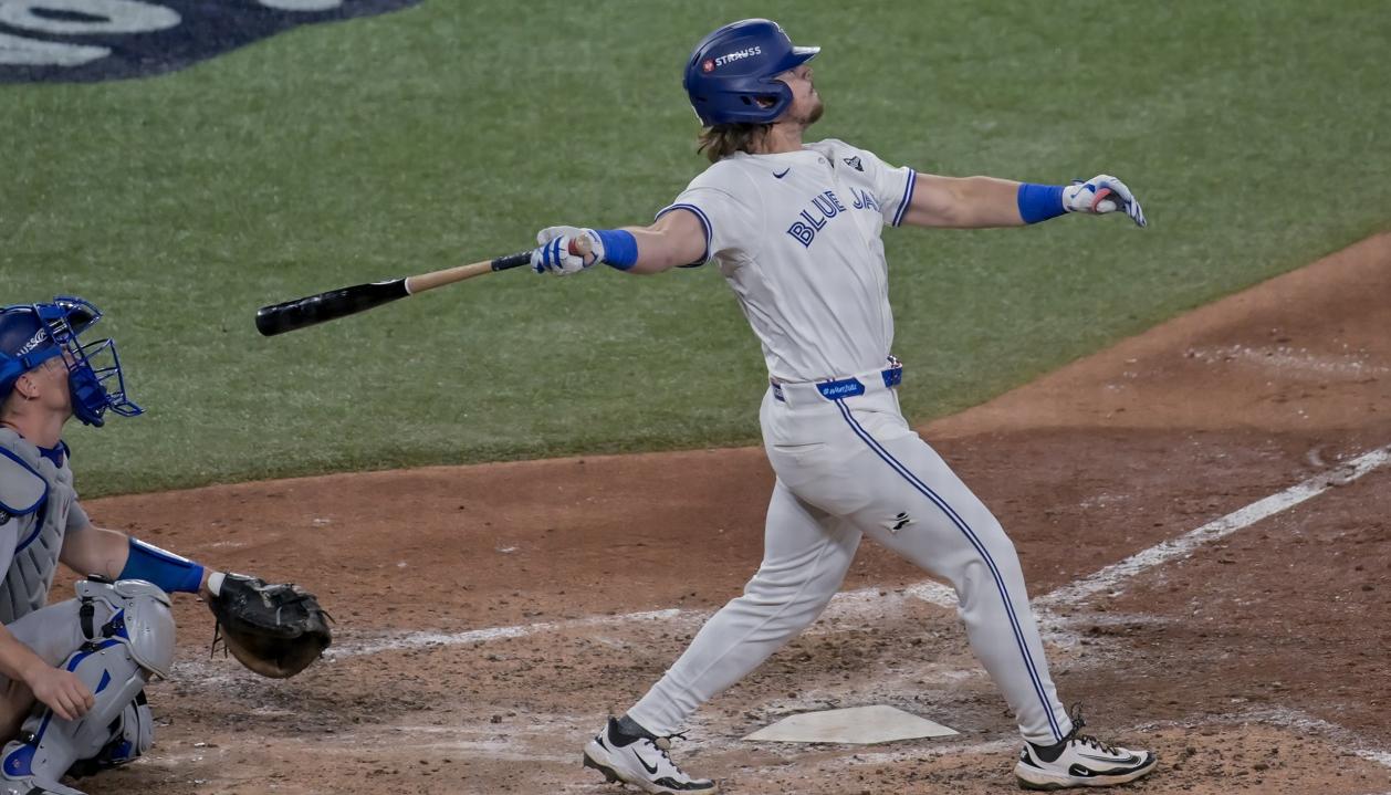 Addison Barger se convirtió en el primer emergente en batear un grand slam en una Serie Mundial. 