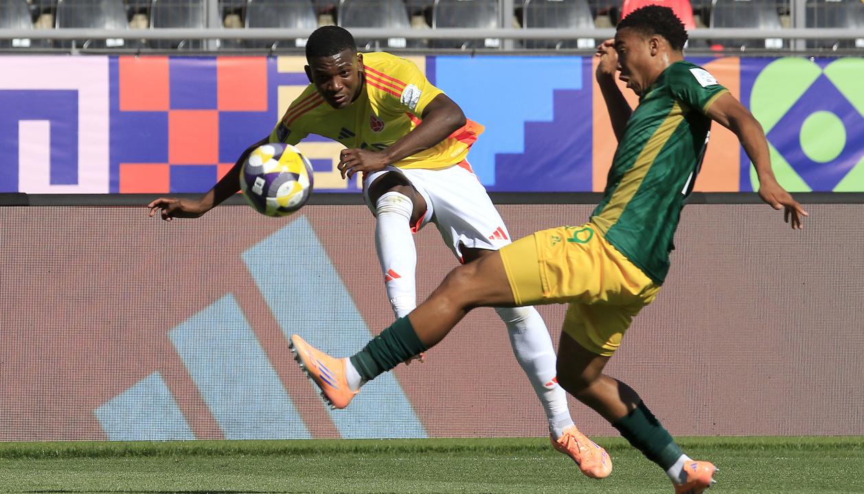 Joel Canchimbo, jugador del Junior, abrió el marcador para Colombia. 