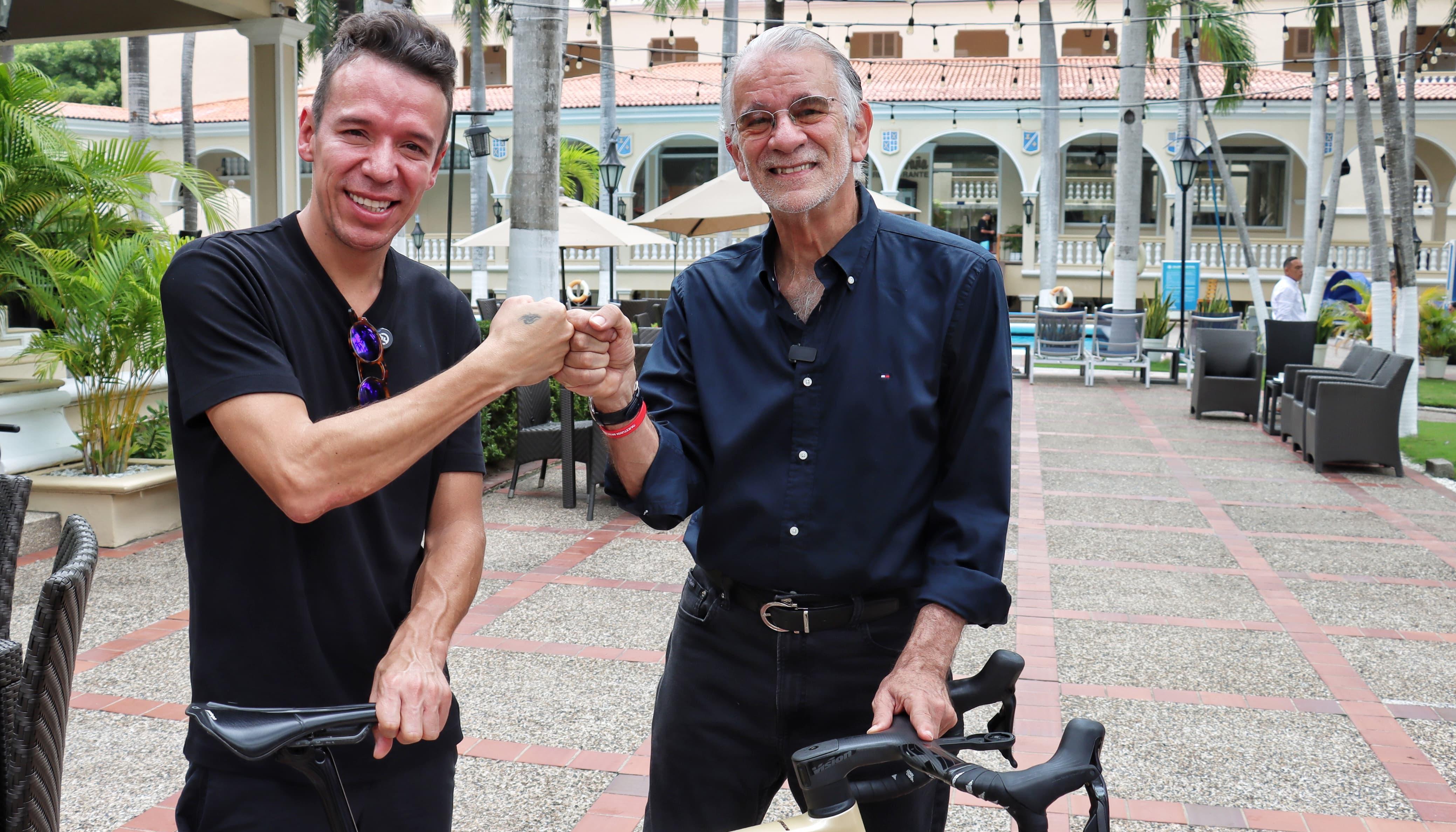 Rigoberto Urán con el gobernador del Atlántico, Eduardo Verano. 
