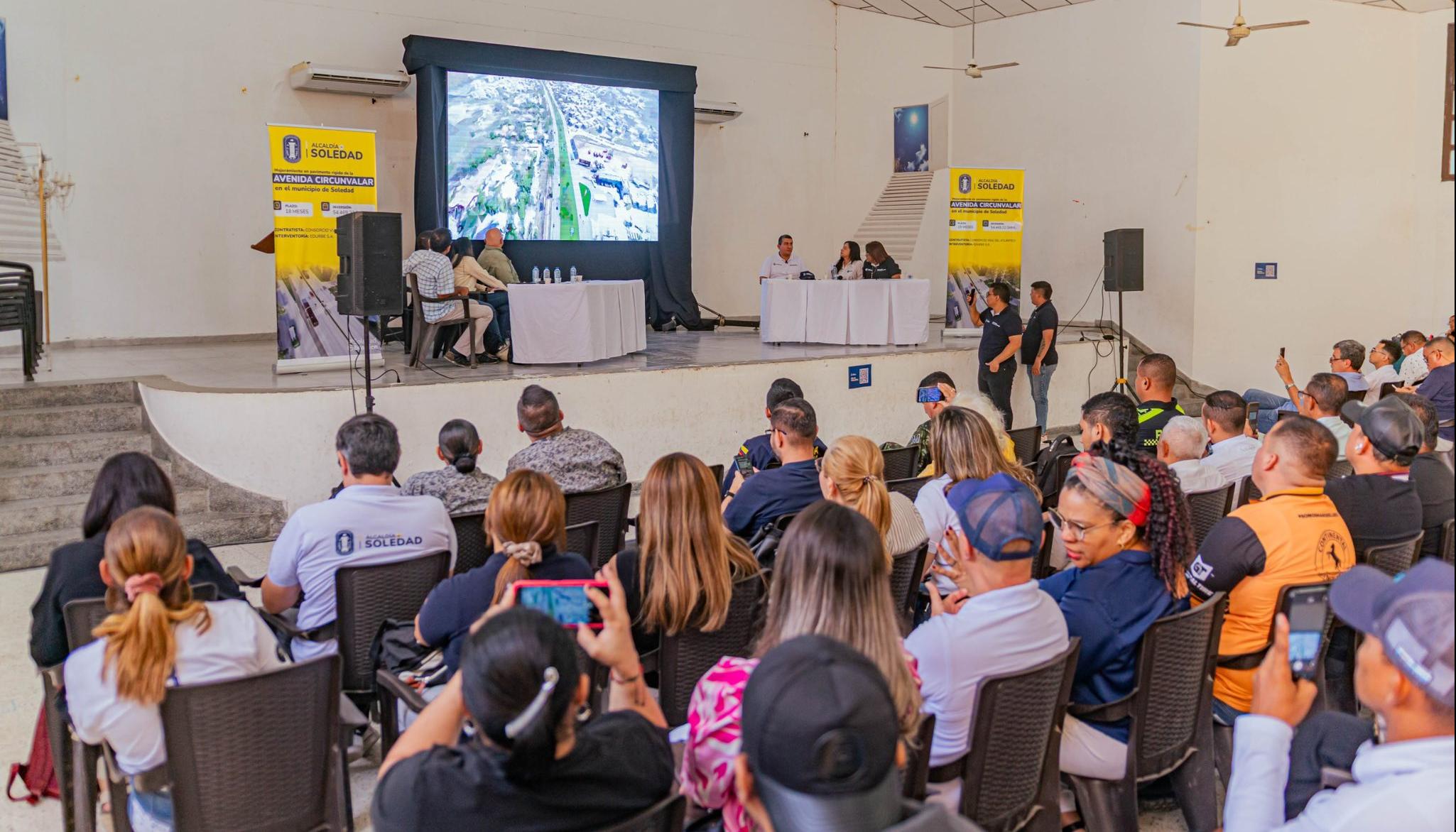 Aspecto de la socialización del proyecto con la comunidad. 
