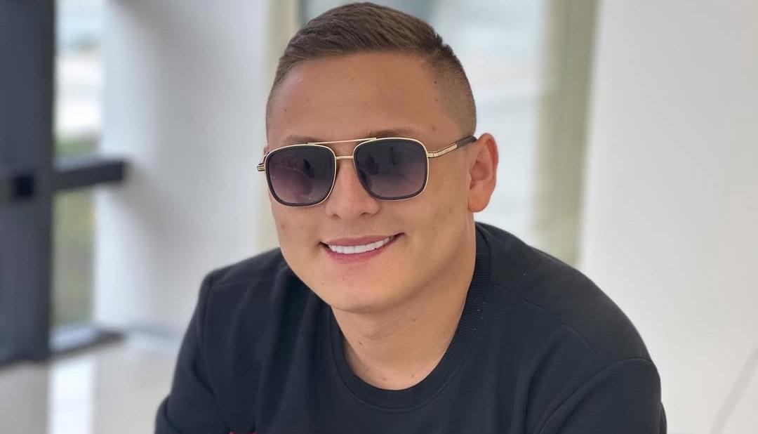 Miguel Ayala, hijo del cantante Giovanny Ayala.