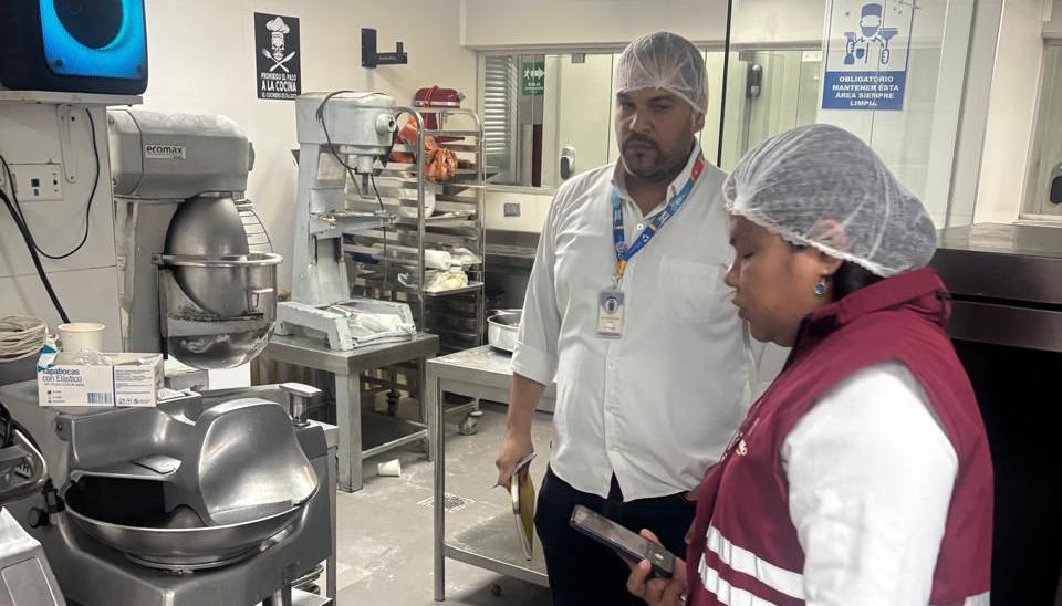 Visita del Ministerio del Trabajo a Comfamiliar.