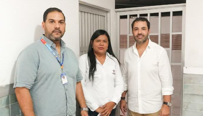 Eduard Bustamante, Coordinador Seguridad y Salud en el Trabajo; Yurlys Escalante, Inspectora; y Herber Mantilla director administrativo.   