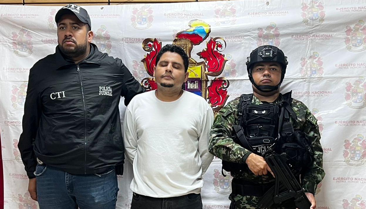  Edinson Manuel García Serrano cuando fue capturado en el barrio Porvenir de Soledad.