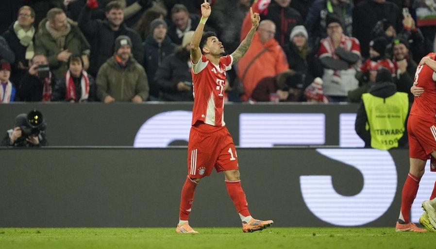 Luis Díaz celebrando su gol.