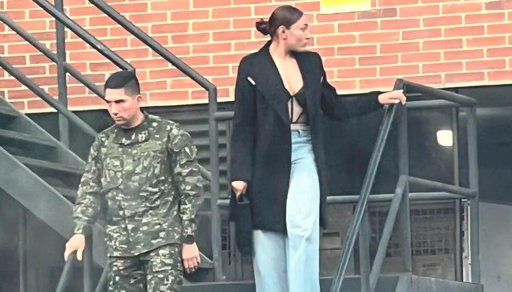 El capitán Pablo Vasvela y la subteniente María Mora.