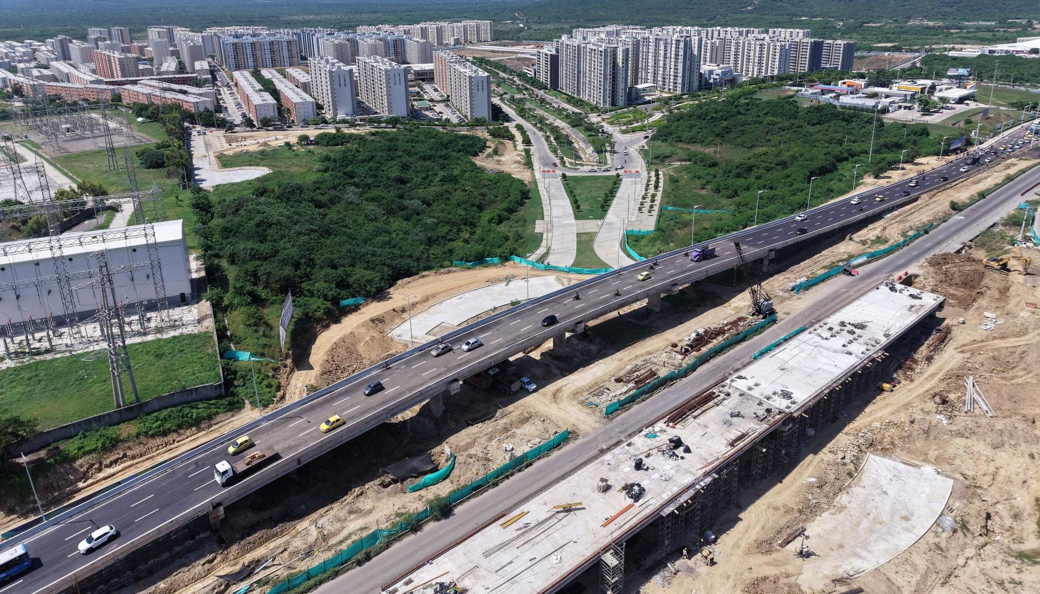 Imagen del megapuente norte-sur.