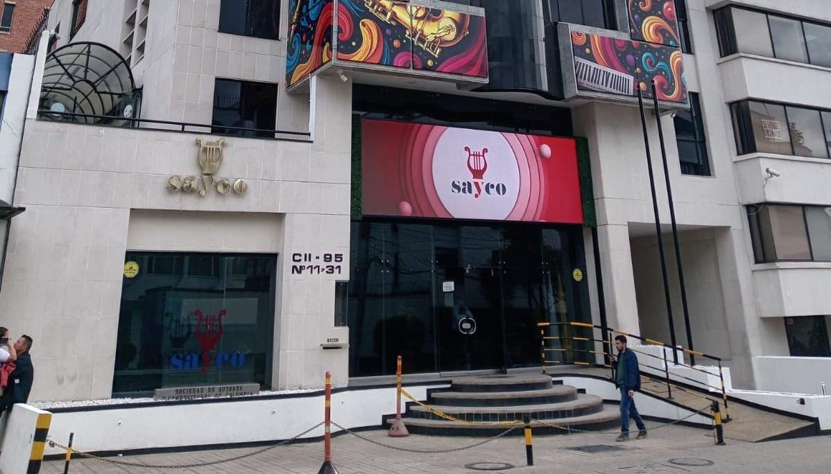 Fachada de Sayco.